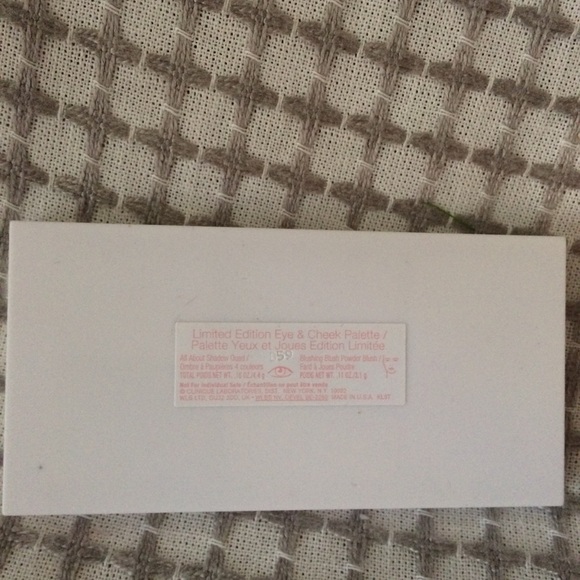 - New  🔆 Clinique Eyes & Cheeks Palette - Picture 3 of 3
